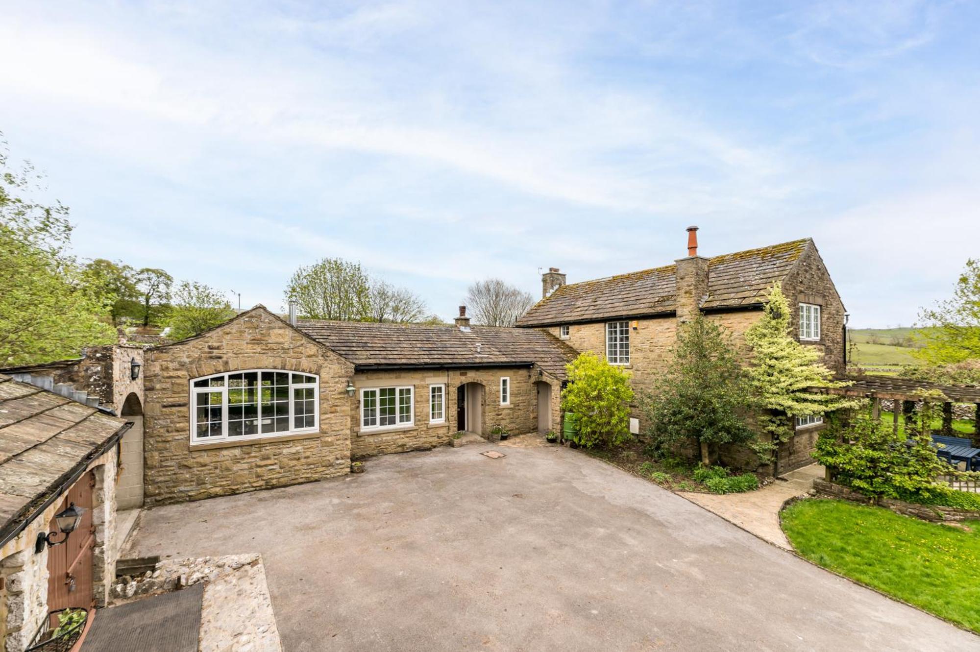 Central Malham Wellbeing Escape With Hot Tub Sleeps 8 Екстериор снимка