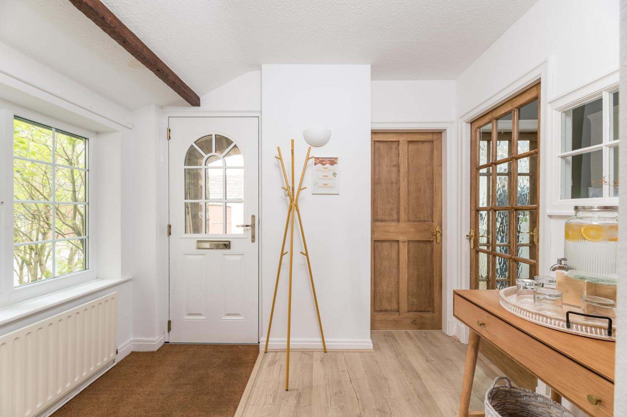Central Malham Wellbeing Escape With Hot Tub Sleeps 8 Екстериор снимка
